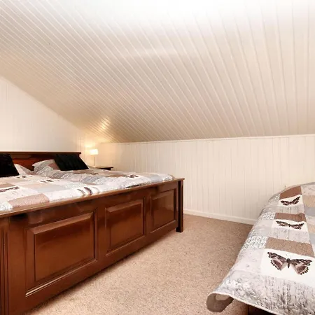 Holiday In With Swimming Pool Feriehus Nonceveux